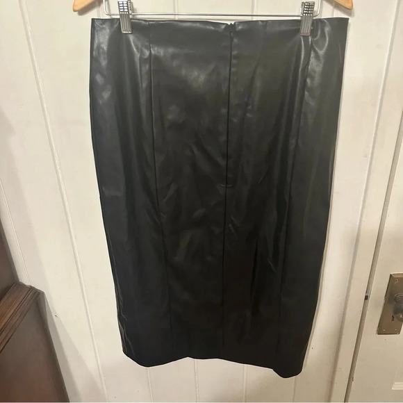 Mangopop Black Faux Leather Skirt - Picture 2 of 3